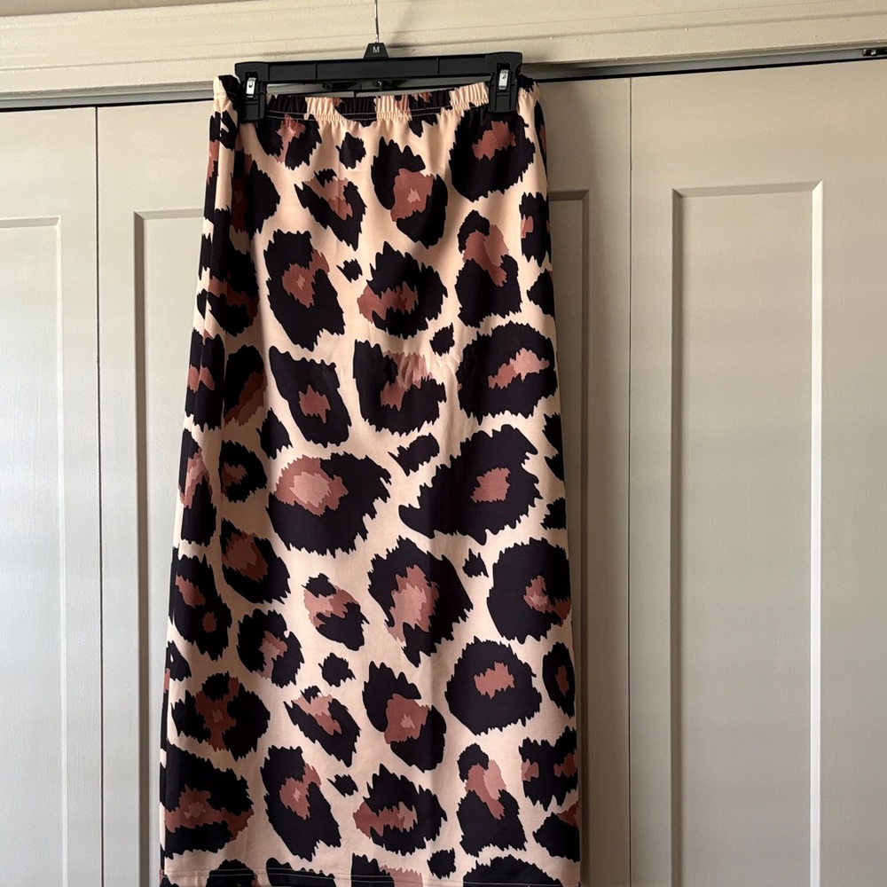 Leopard Print Midi Skirt in Blush and Black